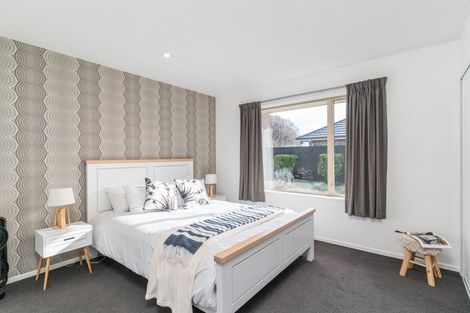 Photo of property in 37 Somerville Crescent, Aidanfield, Christchurch, 8025