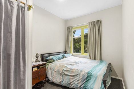 Photo of property in 35 Airlie Road, Plimmerton, Porirua, 5026