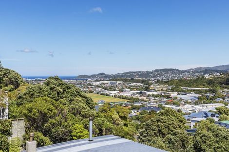 Photo of property in 121 Nevay Road, Miramar, Wellington, 6022