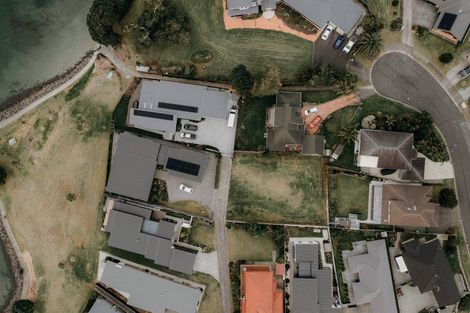 Photo of property in 10 Aarts Place, One Tree Point, 0118