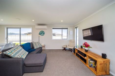 Photo of property in 14 Mercade Close, Stratford, 4332