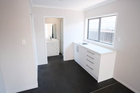 Photo of property in 10 Claymore Street, Woolston, Christchurch, 8062