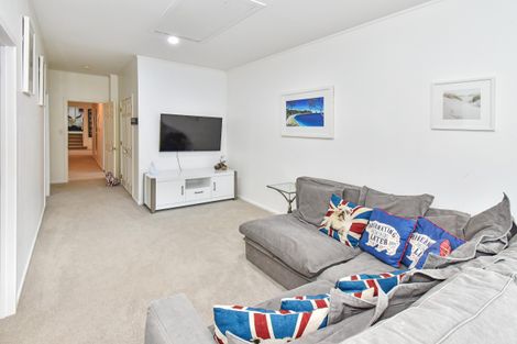Photo of property in 21 Del Mar Court, Shamrock Park, Auckland, 2016