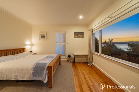 Photo of property in 31 Walter Road, Lowry Bay, Lower Hutt, 5013