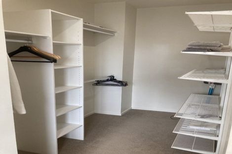 Photo of property in 22 Liardet Apartments, 203/22 Liardet Street, New Plymouth, 4310