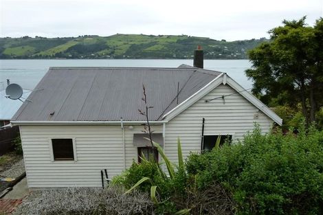 Photo of property in 225 Ravensbourne Road, Ravensbourne, Dunedin, 9022