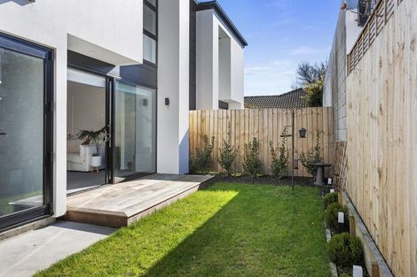 Photo of property in 5/233 Edgeware Road, Edgeware, Christchurch, 8013