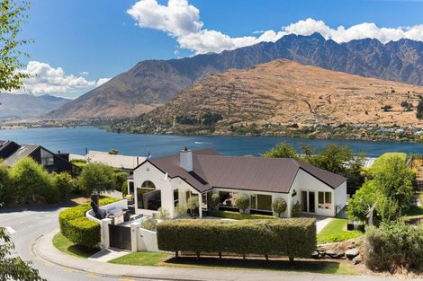 Photo of property in 66 Hensman Road, Queenstown, 9300