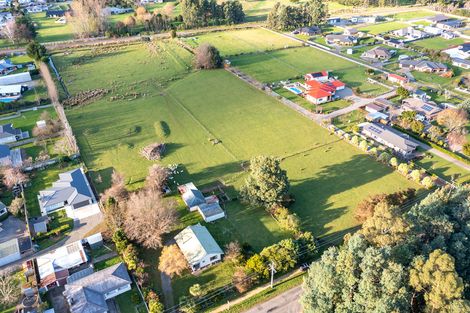 Photo of property in 67 Lincoln Road, Carterton, 5713