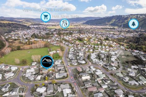 Photo of property in 6 Edelweiss Grove, Timberlea, Upper Hutt, 5018