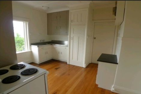 Photo of property in 5 Kinross Street, Kelburn, Wellington, 6012