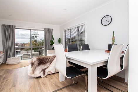 Photo of property in 17/19u Ruakiwi Road, Hamilton Lake, Hamilton, 3204