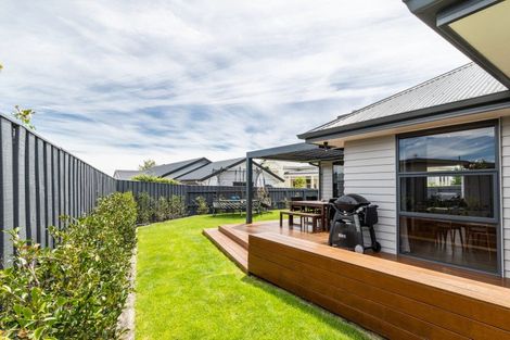 Photo of property in 45a Arataki Road, Havelock North, 4130