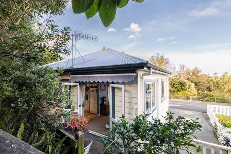 Photo of property in 32 France Road, Bluff Hill, Napier, 4110