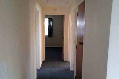 Photo of property in 1 Chatsworth Place, Highbury, Palmerston North, 4412