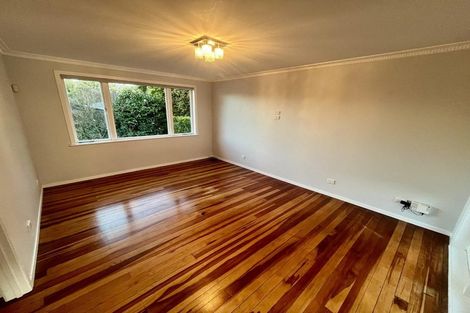 Photo of property in 71 Aberdeen Road, Castor Bay, Auckland, 0620