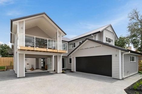 Photo of property in 31a Dawnhaven Drive, Te Atatu Peninsula, Auckland, 0610