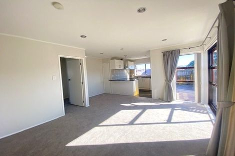 Photo of property in 2/2 Casuarina Road, Half Moon Bay, Auckland, 2012