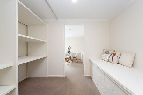 Photo of property in 41 Spence Road, Henderson, Auckland, 0612