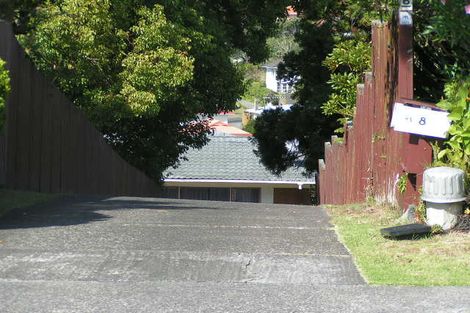 Photo of property in 2/8 Knightsbridge Drive, Forrest Hill, Auckland, 0620
