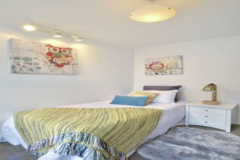 Photo of property in 33 Mccrystal Avenue, Eastern Beach, Auckland, 2012