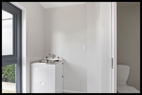 Photo of property in 25u2 Hollies Crescent, Johnsonville, Wellington, 6037