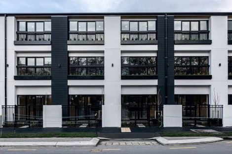 Photo of property in 2/151 Clarence Street, Riccarton, Christchurch, 8011