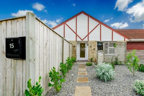 Photo of property in 15 Rewarewa Crescent, Waikanae, 5036