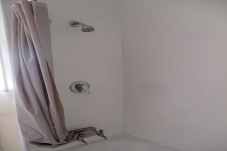 Photo of property in 76 Helena Street, Massey, Auckland, 0614