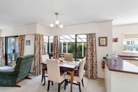 Photo of property in 102a Queen Street West, Levin, 5510