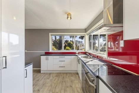 Photo of property in 9 Tawa Street, Inglewood, 4330