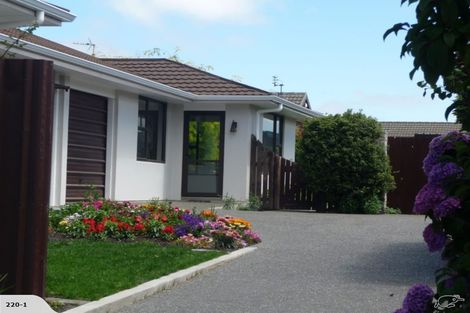 Photo of property in 35 Chipping Lane, Redwood, Christchurch, 8051