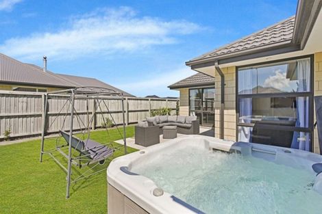 Photo of property in 32 Navy Loop, Rolleston, 7614