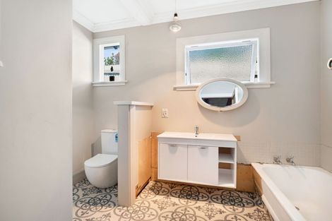 Photo of property in 51 Upper Ure Street, South Hill, Oamaru, 9400