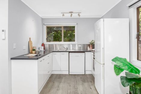 Photo of property in 8 Rydal Place, Southgate, Wellington, 6023