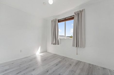 Photo of property in 1/14 Chislehurst Street, Henderson, Auckland, 0612