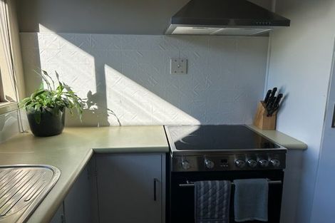 Photo of property in 1/12 Gradwell Place, Two Mile Bay, Taupo, 3330