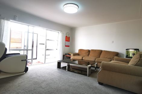 Photo of property in 17 Dolbear Street, Titirangi, Auckland, 0604