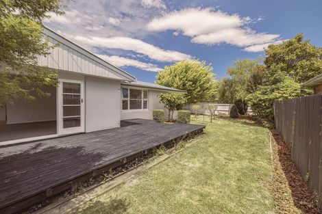 Photo of property in 2 Anstorer Street, Bryndwr, Christchurch, 8053