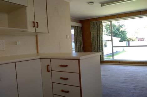 Photo of property in 16 Camelot Street, Ilam, Christchurch, 8041