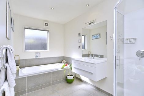 Photo of property in 2 Springbrook Lane, Northwood, Christchurch, 8051