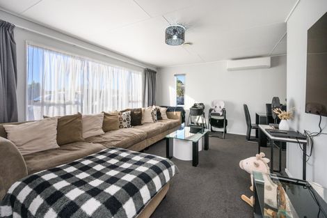 Photo of property in 44 Kaimanawa Street, Kelvin Grove, Palmerston North, 4414