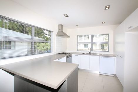 Photo of property in 2/49 Lysander Crescent, Beach Haven, Auckland, 0626