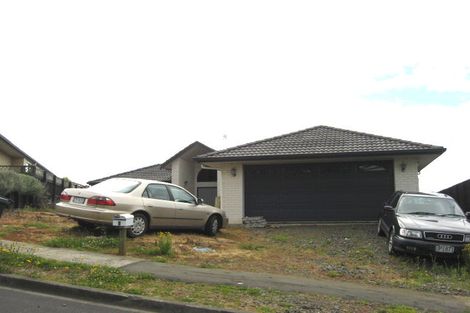 Photo of property in 2 Parvin Place, Pukekohe, 2120