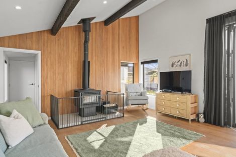 Photo of property in 19 Dunbarton Street, Redwood, Christchurch, 8051