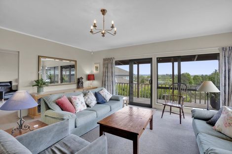 Photo of property in 135a Lake Crescent, Hamilton Lake, Hamilton, 3204