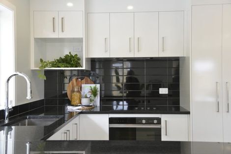 Photo of property in 60 Feist Street, Carterton, 5713