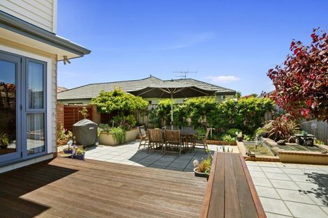 Photo of property in 27b Vincent Street, Waterloo, Lower Hutt, 5011