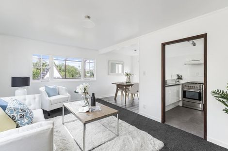 Photo of property in 1/18b Verbena Road, Birkdale, Auckland, 0626