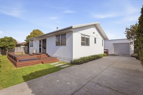 Photo of property in 21 Seaspray Drive, Mount Maunganui, 3116